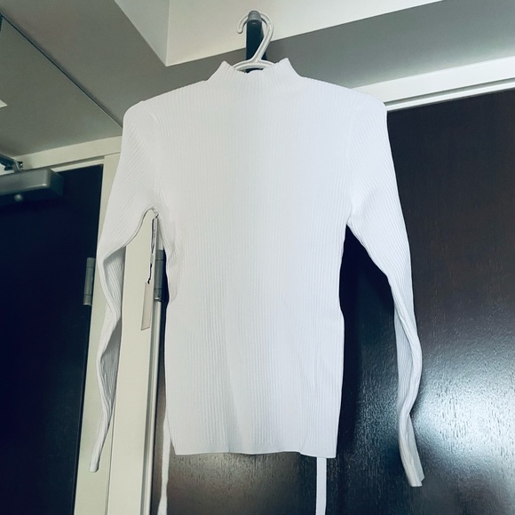 NWT Aritzia Babaton Skulpt Knit Tie Back Long Sleeve Shirt Size M - Picture 6 of 9